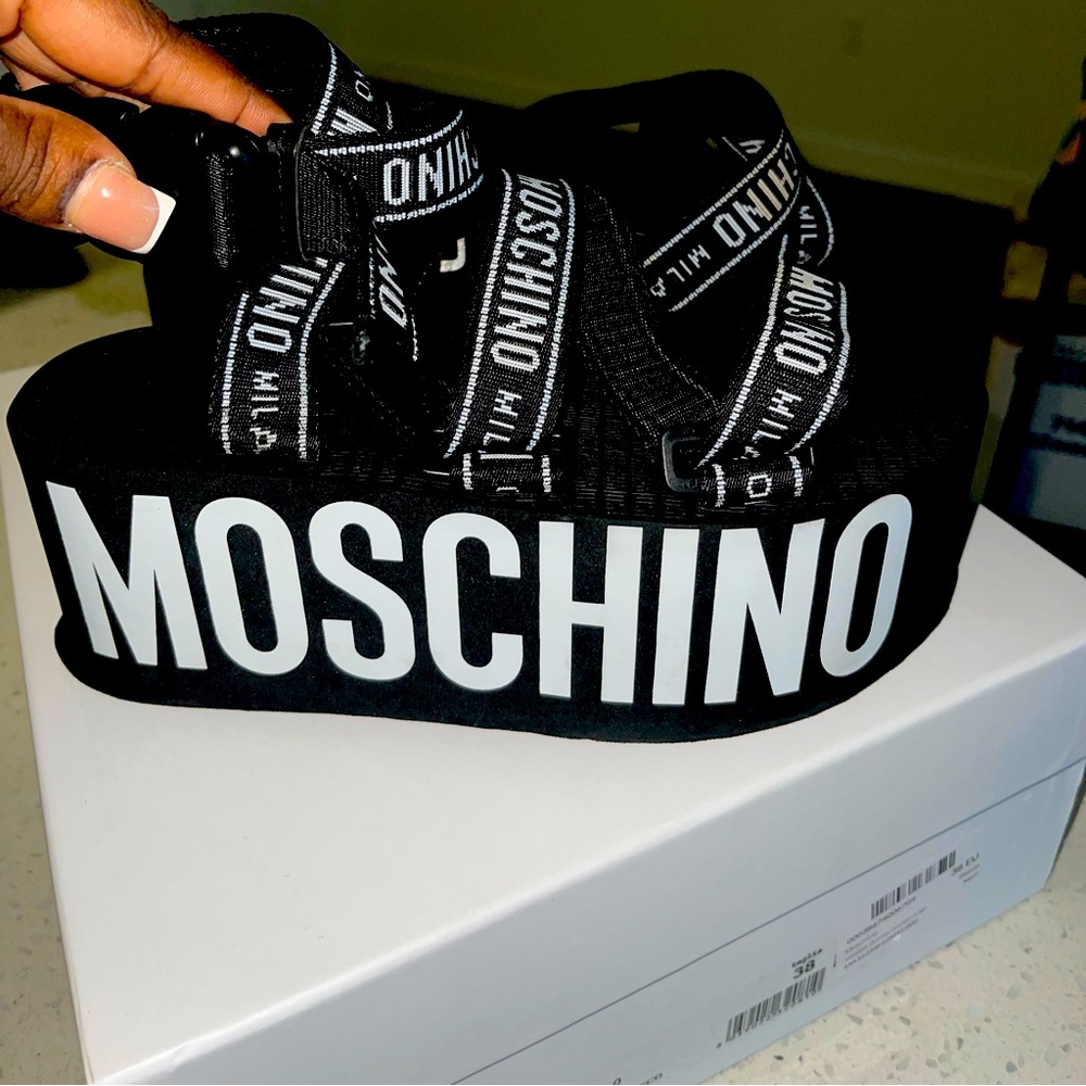 Moschino flatform logo-strap sandals